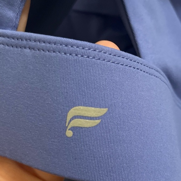 NWT Fabletics Womens 3X Oasis Twist Sports Bra Periwinkle Punch Crisscross Strap - Picture 4 of 6